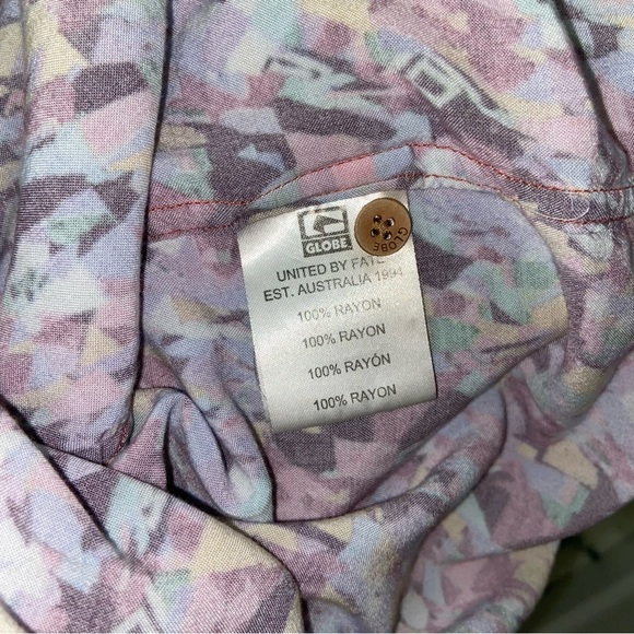 GLOBE - Short Sleeve Button Up - Picture 6 of 8